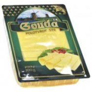 Gouda plátky. Polotvrdý sýr. 100 g